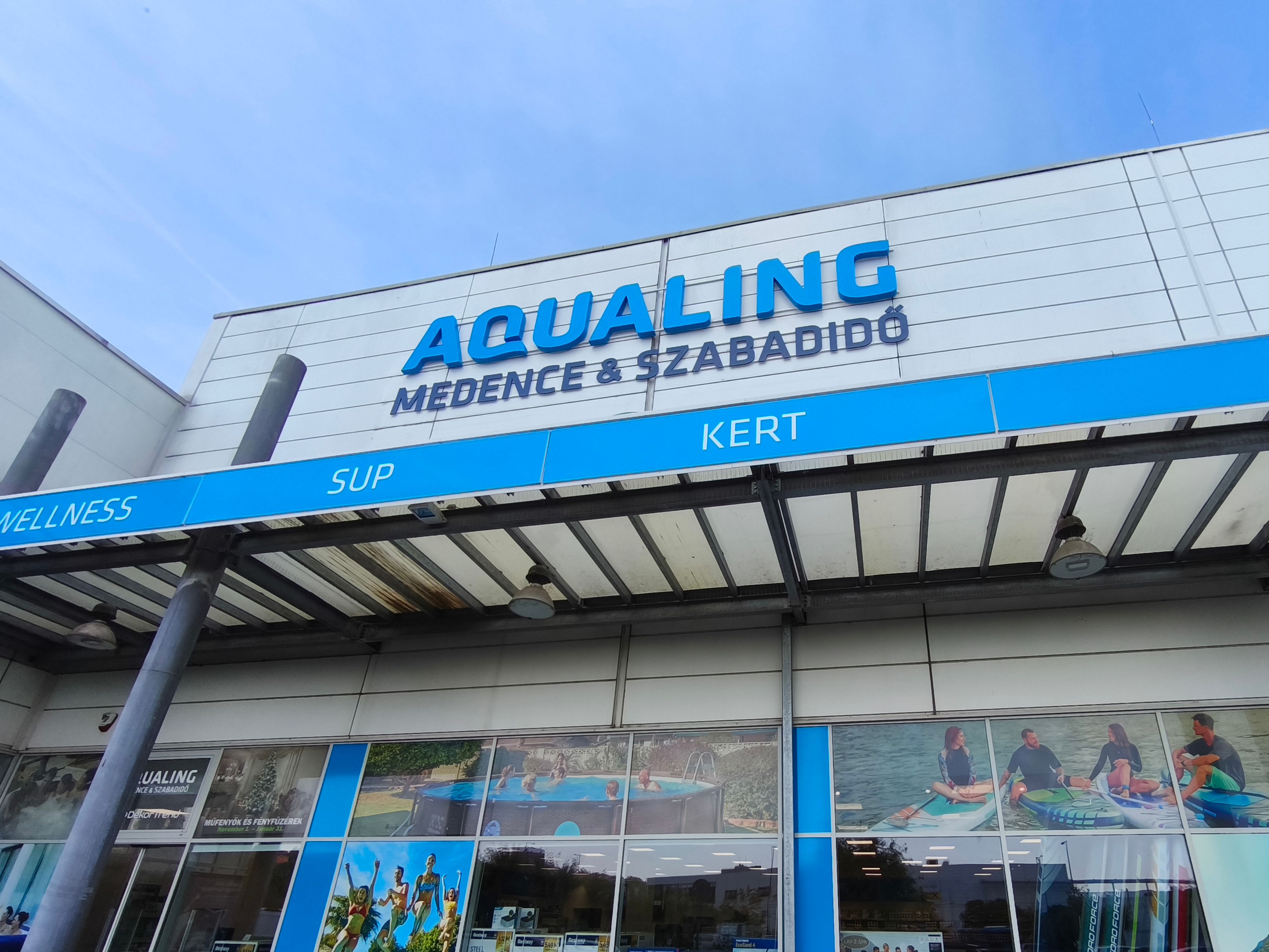 Aqualing Medenceáruház