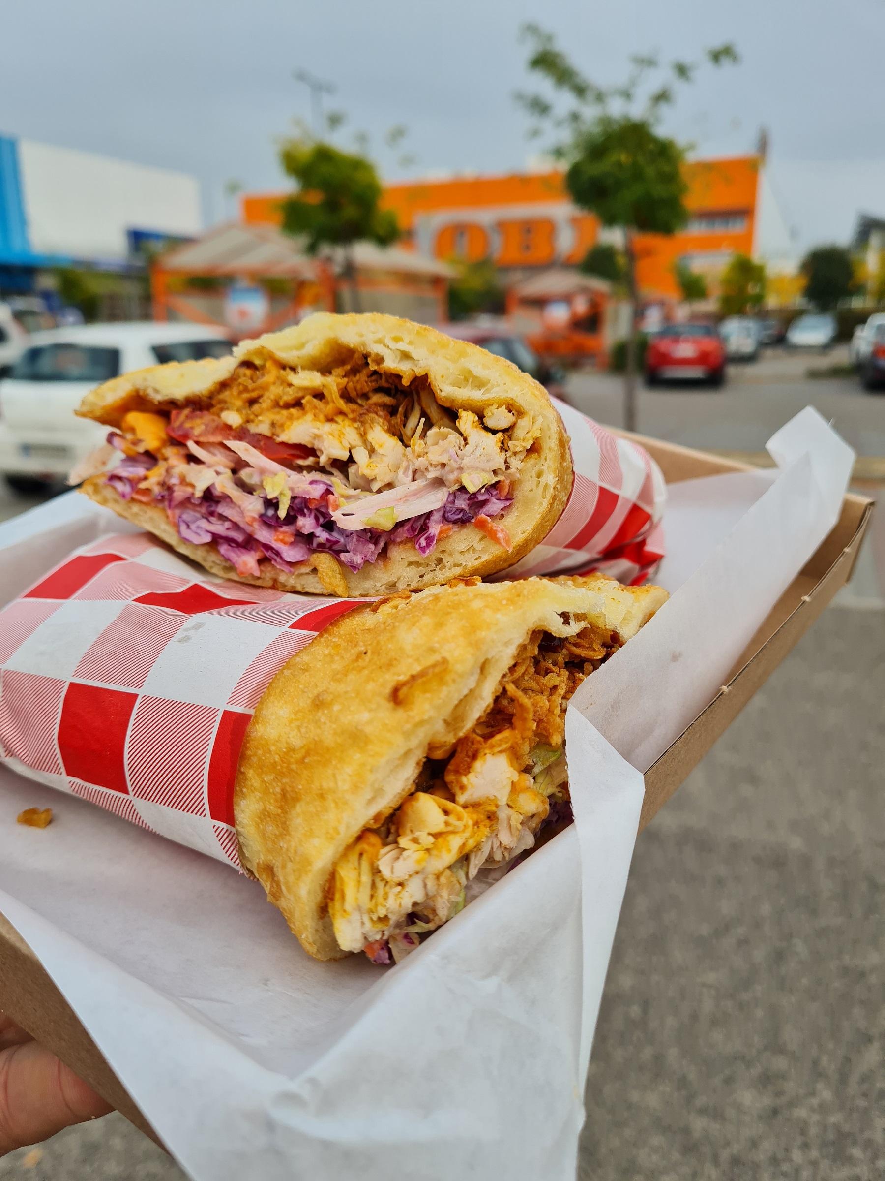 Grill Pipi Food Truck nyílt a Forum parkolóban