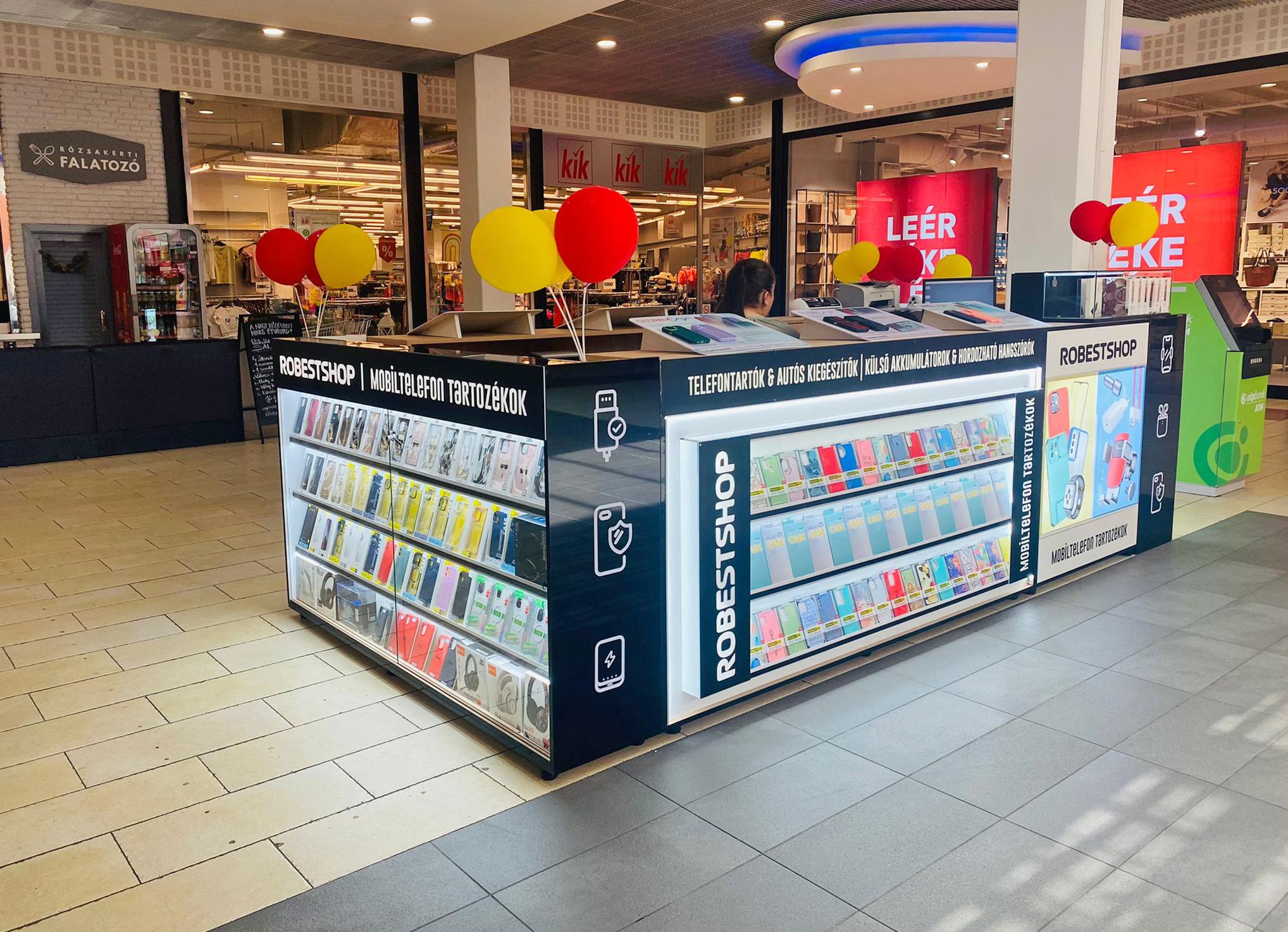Mobiltelefon tartozék üzlet nyílt a Savoya Parkban